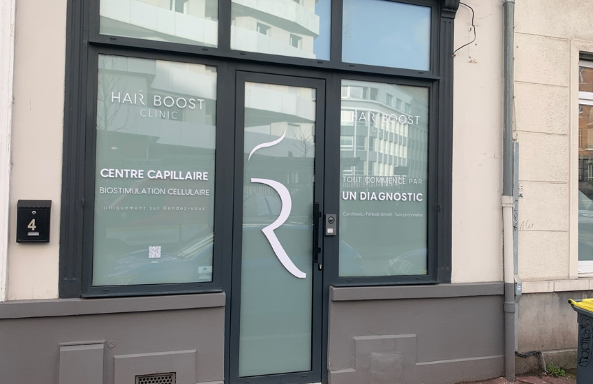 Photo d'une vitrophanie à Lille, Villeneuve d'Ascq